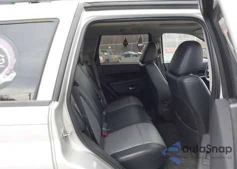 2010 Jeep Grand Cherokee Laredo from USA, damaged, VIN 1J4PR4GK2AC111520